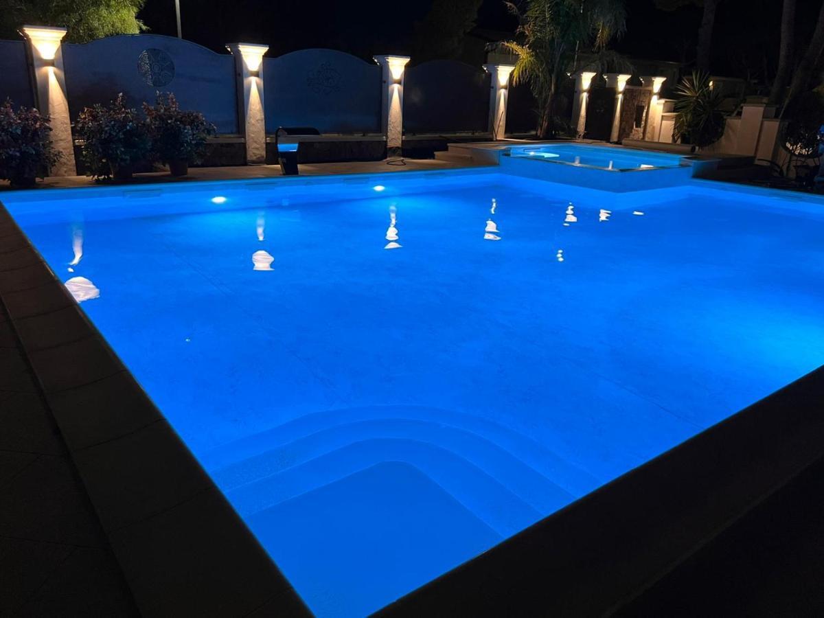 Villa Aquamarina Pavoncella Rossa Porto Pino Kültér fotó