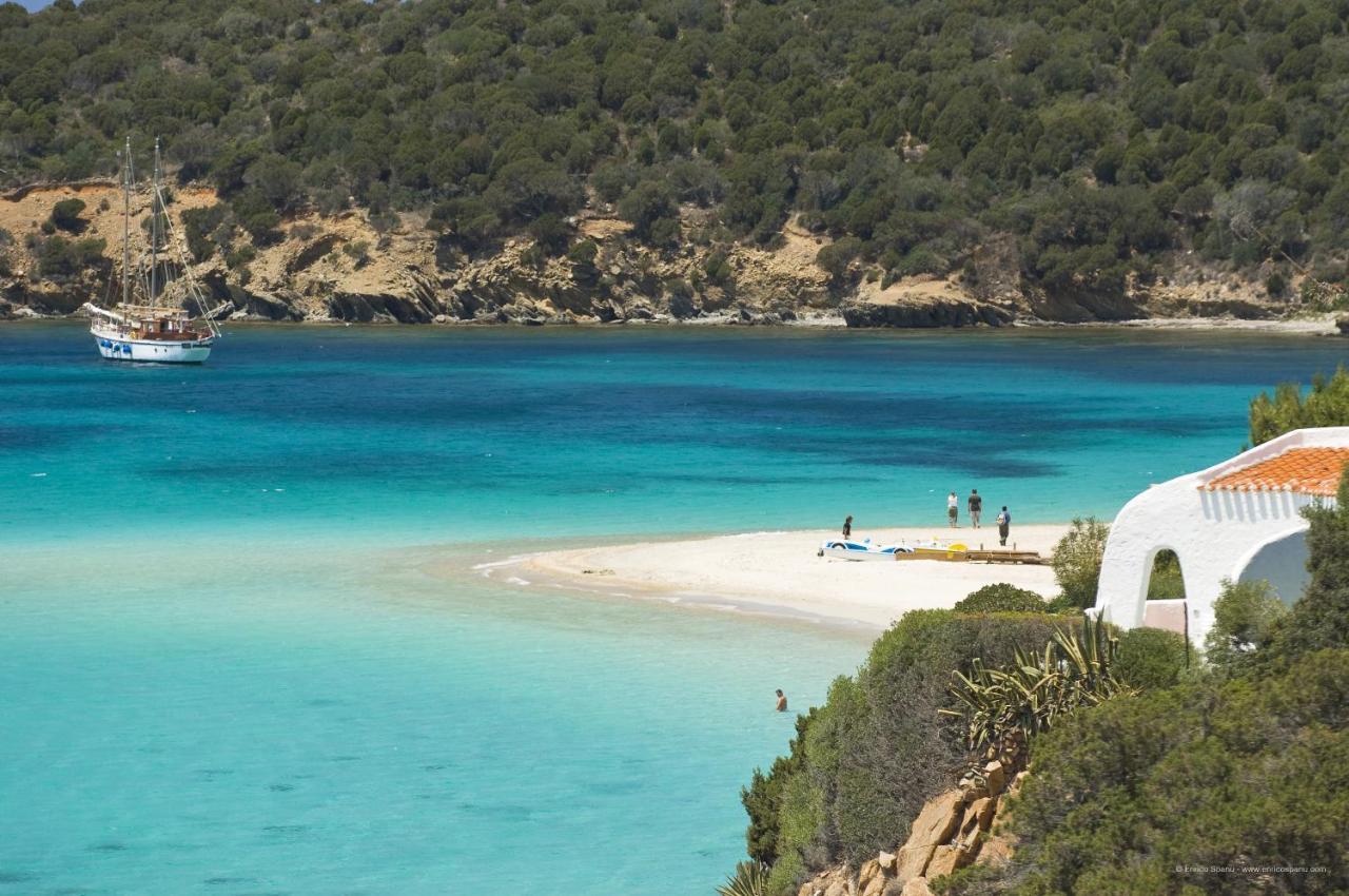 Villa Aquamarina Pavoncella Rossa Porto Pino Kültér fotó