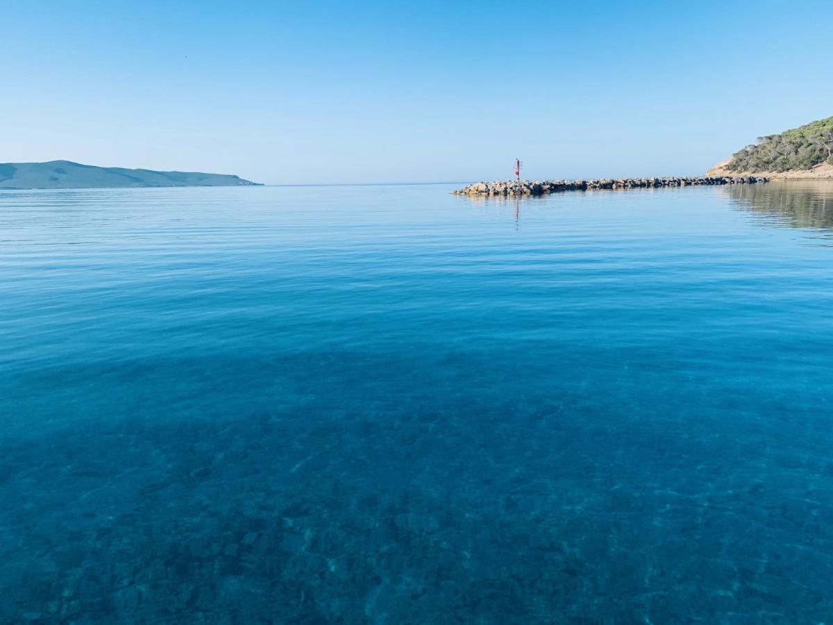 Villa Aquamarina Pavoncella Rossa Porto Pino Kültér fotó