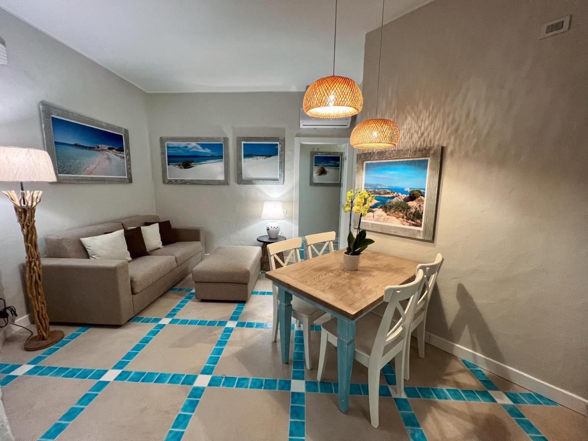 Villa Aquamarina Pavoncella Rossa Porto Pino Kültér fotó