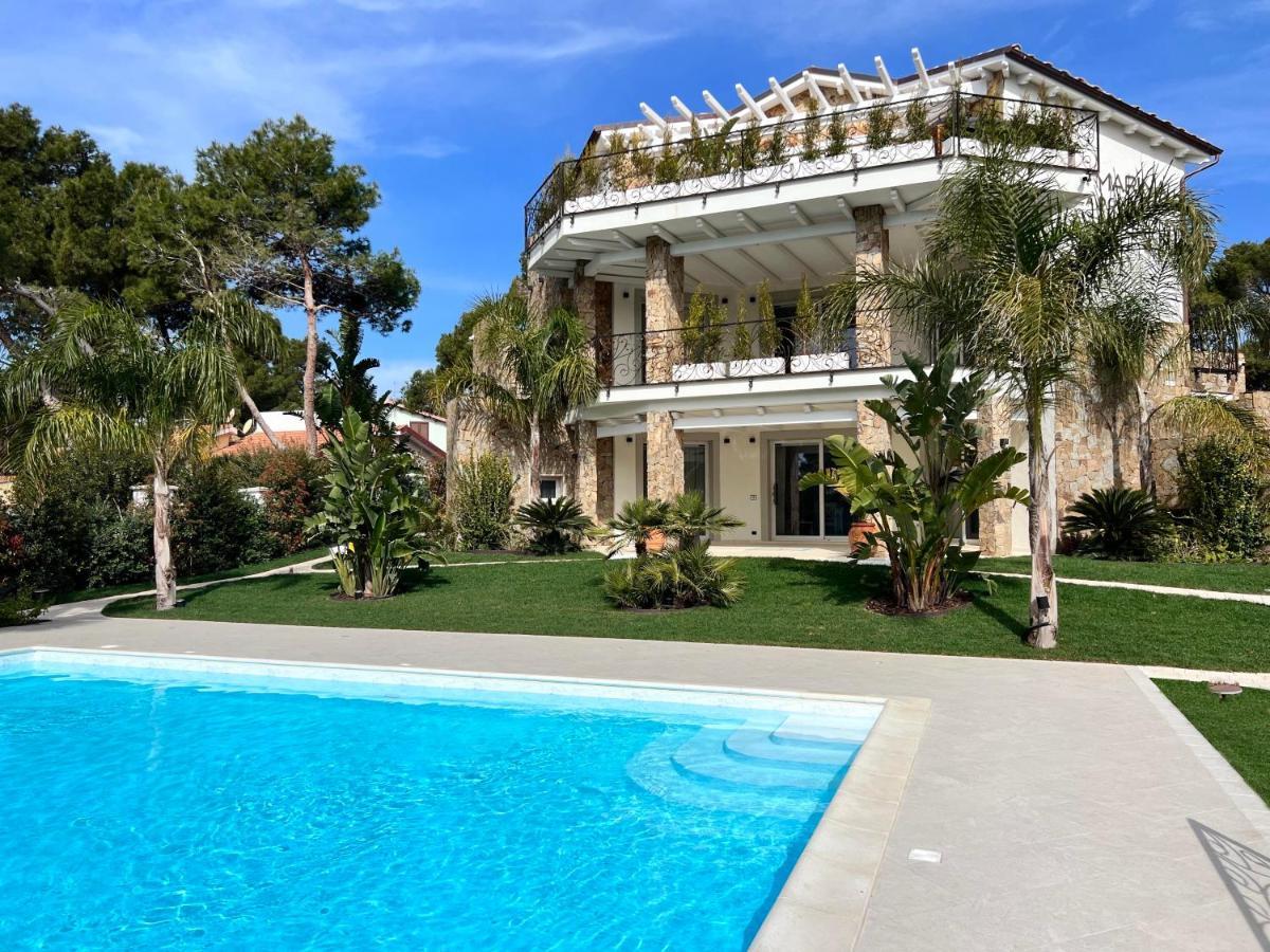 Villa Aquamarina Pavoncella Rossa Porto Pino Kültér fotó